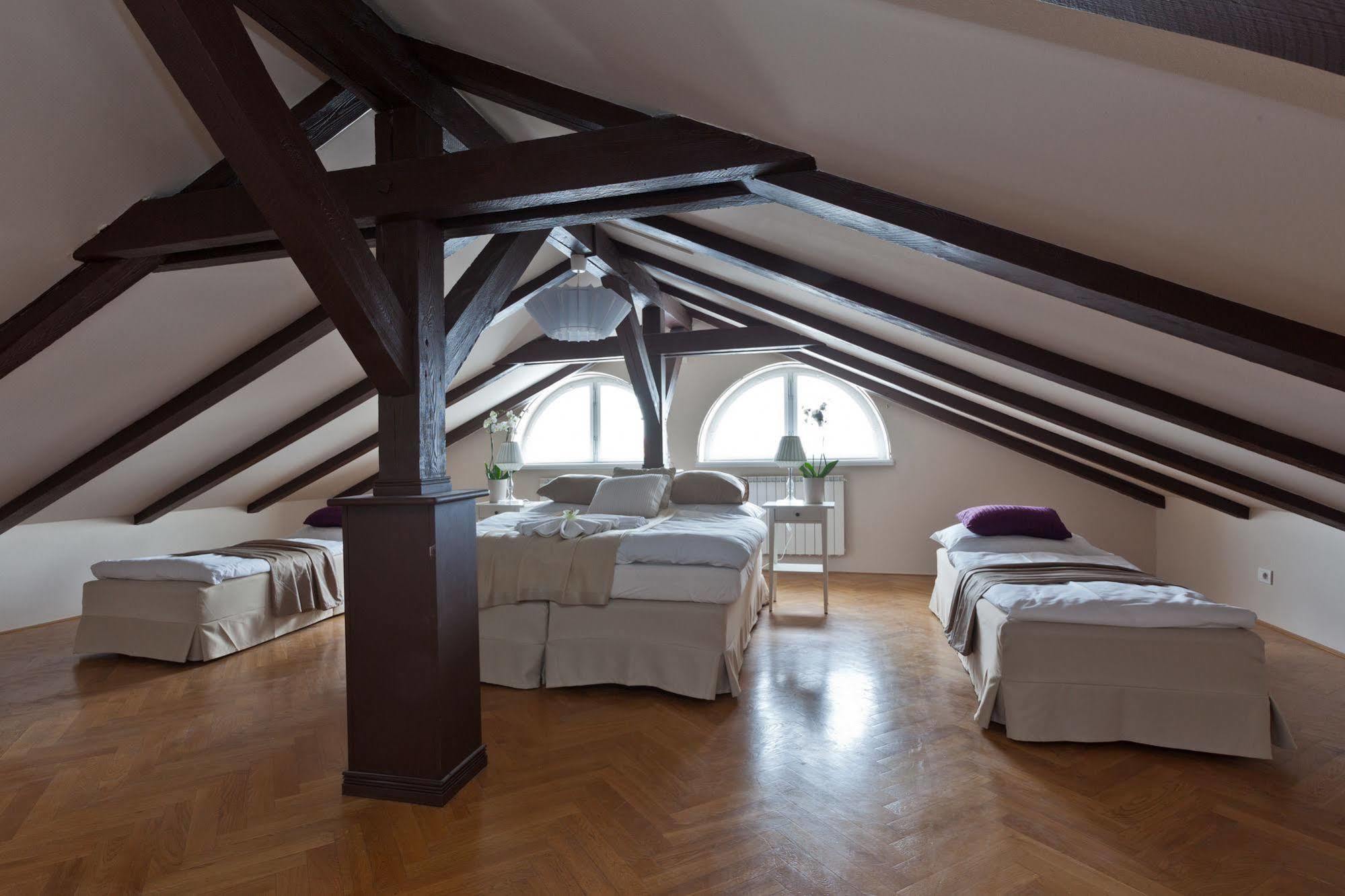 Prague Holiday Apartments Aparthotel 4*