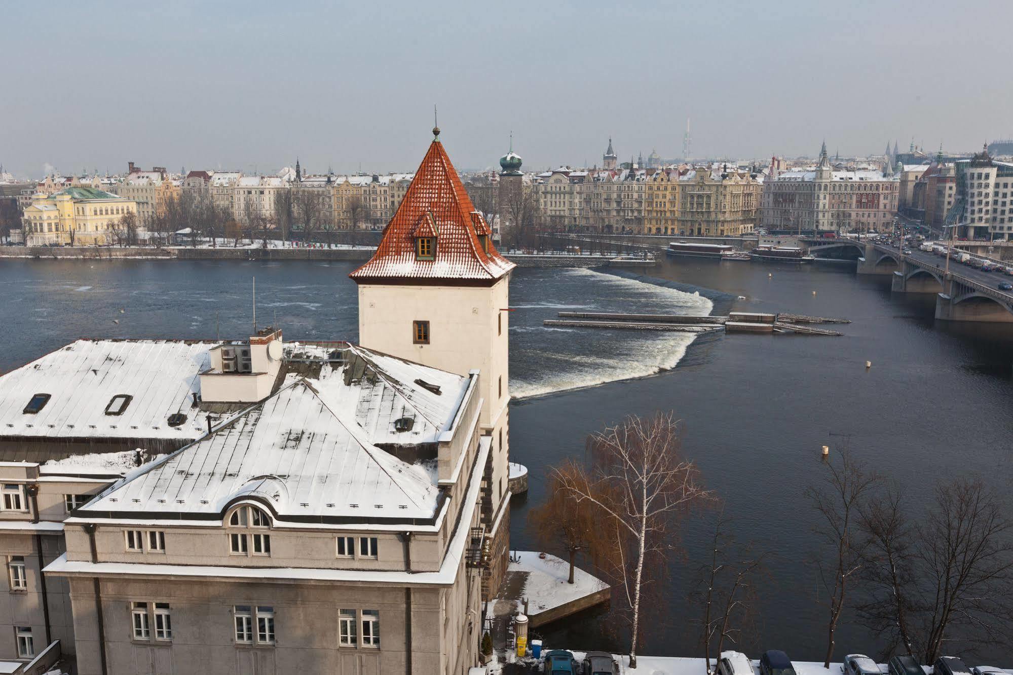 Prague Holiday Apartments Aparthotel